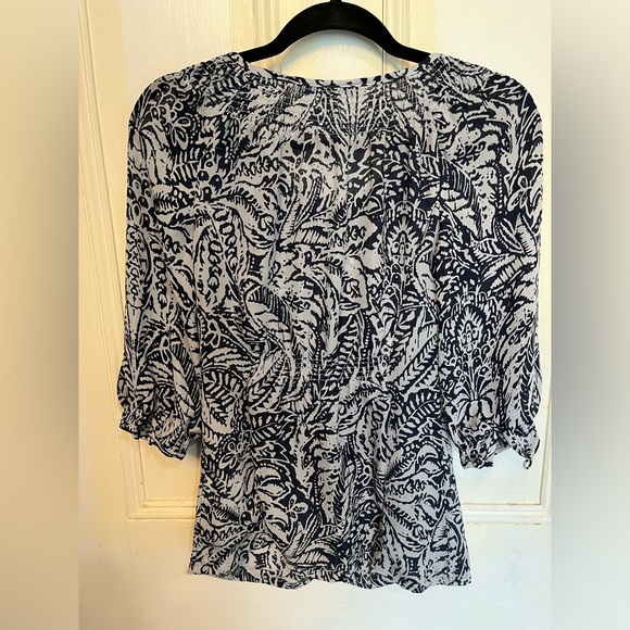 Banana Republic Patterned Scoop Neck Blouse XSmall - Picture 8 of 9